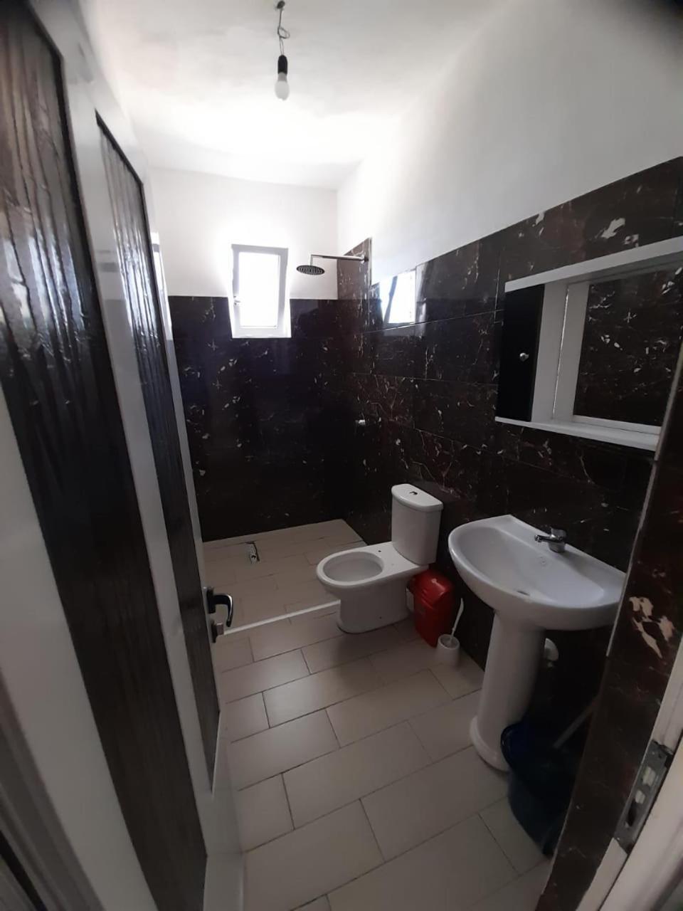 Rey Garden Villa Vlorë Zimmer foto